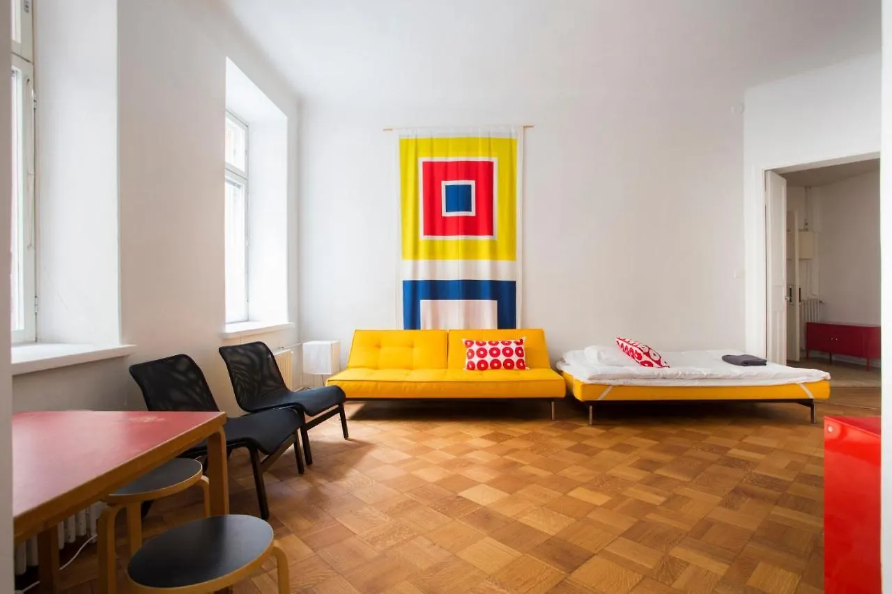 2Ndhomes Luminous 2Br Apartment In Katajanokka With Sauna Helsinki 0*,  Finlandia